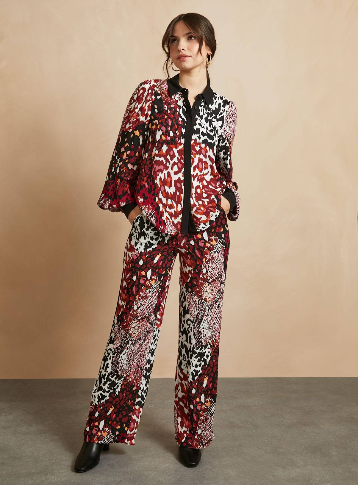 EVERBELLE Animal Print Relaxed Shirt 16 - Image 1